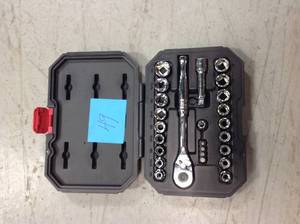 lot 49 image: Husky 38 in. Drive Socket Wrench Set (25-Piece) in good condition