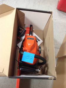 lot 52 image: ECHO  CS-352 16 in. 34 cc Gas 2-Stroke Cycle Chainsaw in good condition