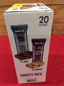 lot 119 image: Kirkland Signature Protein Bar 20 Pack, Retail $17.99