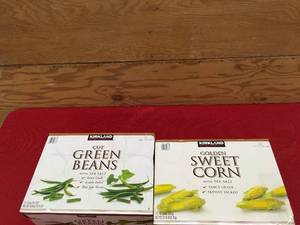 lot 124 image: Kirkland Signature Cut Green Beans & Golden Sweet Corn, Retail $12.94