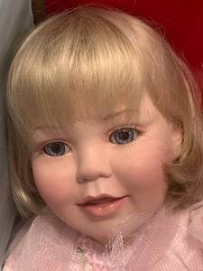 lot 17 image: Vintage Large Marie Osmond Porcelain Doll SIGNED $179 Retail