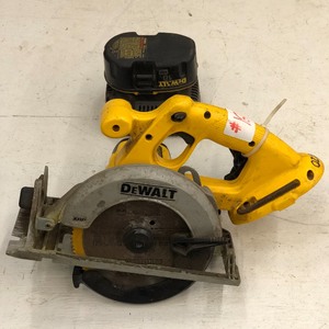 lot 12 image: DeWalt DC390 Cordless 18Volt Circ...