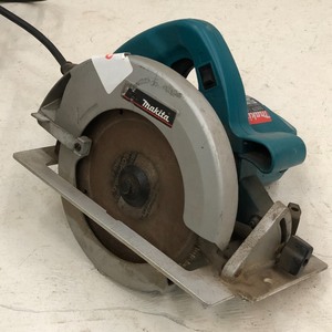 lot 20 image: Makita 5007F Circular Saw, 7.25...