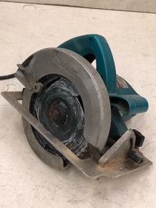 lot 44 image: Makita 5007NB Electric 725 Circu...