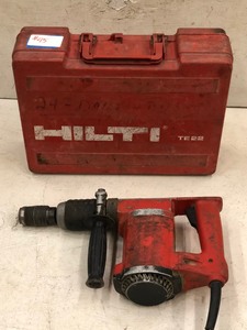 lot 45 image: Hilti TE22 Electric Hamer Drill W...