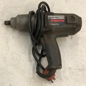 lot 52 image: Black & Decker 2670 Electric 12...