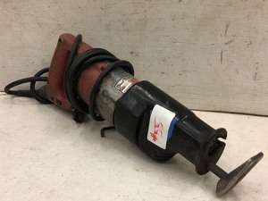 lot 55 image: Milwaukee 6527 Electric Sawzall ...