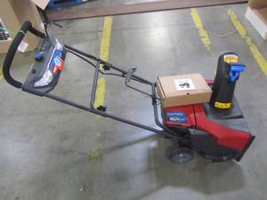 lot 116 image: Toro Power Clear 21 in. 60-Volt Lithium-Ion Brushless Cordless Electric Snow Blower 39901