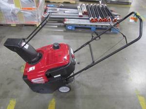 lot 117 image: Honda HS720AM 20 in. Single-Stage Gas Snow Blower HS720AM