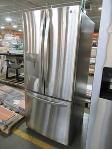 lot 200 image: LG 21.8-cu ft French Door Refrigerator with Ice Maker (Stainless Steel) ENERGY STAR LFDS22520S - Slightly used, But in nice working condition.