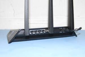 lot 87 image: Netgear Nighthawk R6900 AC1900 Smart WiFi Wireless Router