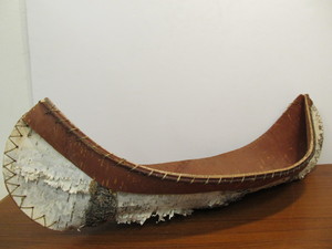 lot 104 image: Vintage 33 Birch Bark & Leather Canoe