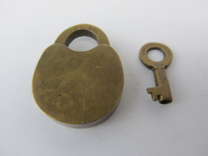 lot 50 image: Small Antique Brass Bohannan U.S.&ampS. Co. Railroad Lock w Key