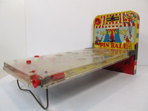 lot 134 image: Vintage Tin Litho MARX Midway Carnival Tabletop Pinball Game
