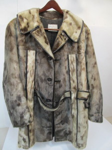 lot 138 image: Quality Vintage Mens Genuine Seal Fur & Leather Coat - Size LXL