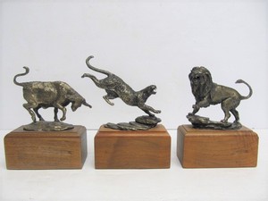 lot 87 image: 3 Signed Vintage WALLY SHOOP Bronze Animal Sculptures on Wood Bases