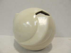 lot 140 image: 1930s RUMRILL Deco Art Pottery Ball Vase
