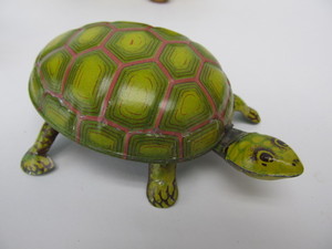 lot 166 image: 3 Vintage Tin Toys - Including Chein Co.