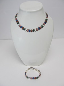 lot 146 image: Matching Vintage Southwestern Sterling Silver wCut Gemstone Necklace & Bracelet Set