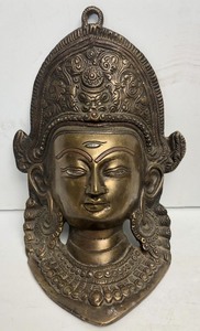 lot 73 image: Antique Bronze Copper & Brass Tibetan Buddhist Guanyin Temple Face