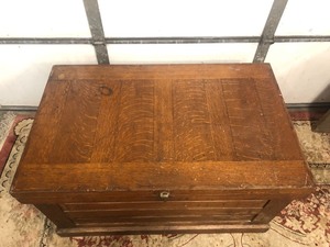lot 14 image: Very Nice LARGE  Oversized Antique Quartersawn Oak Carpenters Tool Chest Trunk wCombination Lock