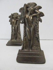 lot 23 image: Vintage 1920s-30s Art Nouveau VERONA Eve Bookends