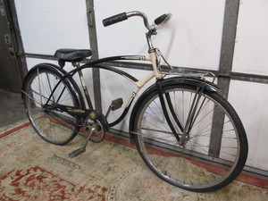 lot 212 image: Vintage 1958 SCHWINN De Luxe Spitfire Bicycle - White on Black