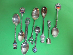 COLLECTOR SPOONS VARIOUS GRADES OF SILVER