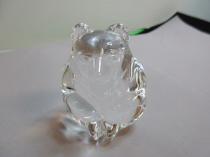 STEUBEN GLASS BEAR