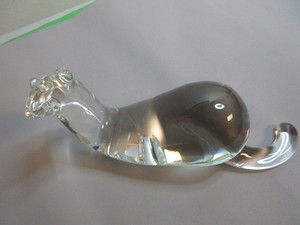 LARGE STEUBEN GLASS MINK WITH DIAMOND EYES