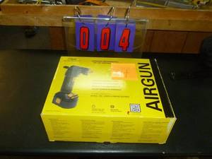 lot 4 image: Airman 12 volt inflator. As shown. SEE TERMS