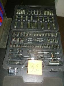 lot 31 image: Bostich socket set. 38 & 14 drive. Looks new. As shown. SEE TERMS