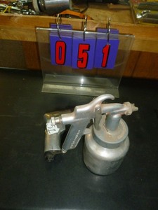 lot 51 image: Blue Point Air Sheet Metal Shear & Spray Gun. As shown. SEE TERMS