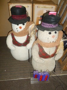 lot 98 image: Qty of 2 Fiber Optic Snowmen with boxes. As shown. SEE TERMS
