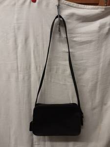 lot 3 image: Coach Genuine Leather Black Handbag
