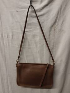 lot 21 image: Coach Genuine Leather Camel Color Handbag