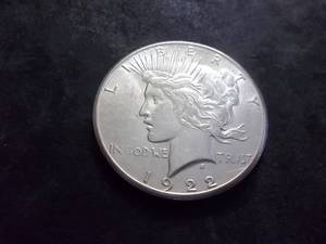 lot 29 image: 1922 S  Silver Peace Dollar