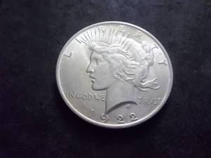 lot 30 image: 1922  Silver Peace Dollar