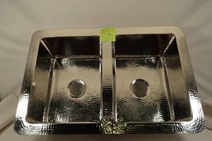 lot S2 image: Hammered Stainless Steel - Kitchen Double Farmhouse Sink W33XL22