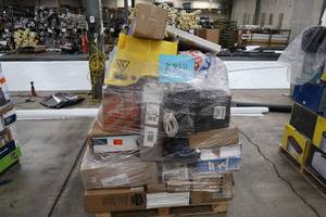 lot W5 image: Mixed pallet of general merchandise huge selection