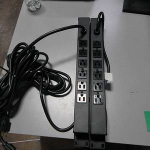 lot 20 image: Lot of 2 mountable power strips