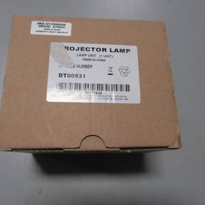 lot 40 image: New Projector Lamp