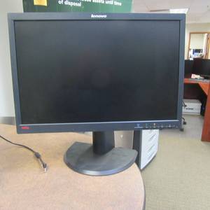 lot 92 image: Lenovo ThinkVision Monitor 22 inch