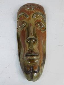 lot 24 image: 3 Ceramic Pieces