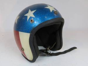 lot 27 image: VINTAGE Red, White, & Blue Helmet