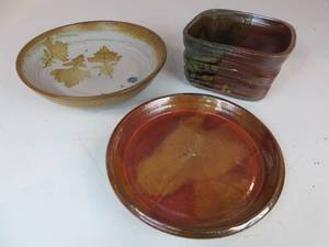 lot 63 image: 3 Ceramic Pieces