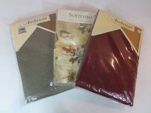 lot 75 image: 3 Fabric Tablecloths in Package