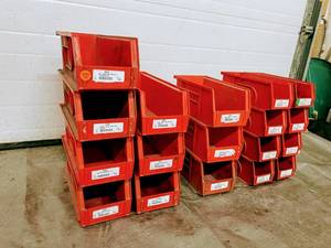 lot 16 image: Assortment of Storage Bins (18)