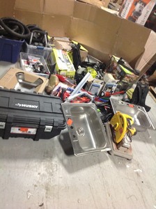 lot 25 image: Lot of asorted misc returns sinks, tools, tools parts and hardware