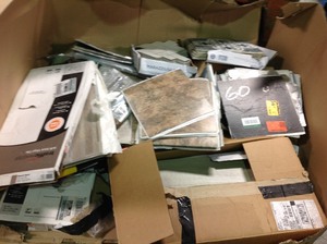 lot 29 image: Pallet of mix of  flooring